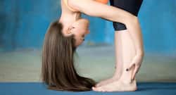 योग के 5 आसन जो बालों का झड़ना और सफेद होना रोकते हैं