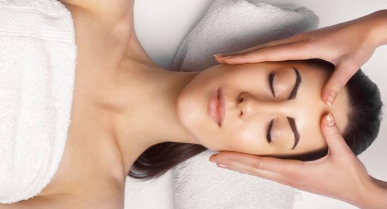 6 ways facial oils help your skin