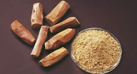 3 ways to use red sandalwood powder for flawless skin