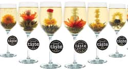 लीजिए अब तैयार है फूलों की महकती चाय