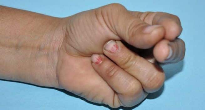 Kubar mudra for sinus
