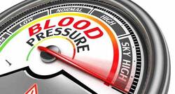 इन 5 लक्षणों को न करें नजरअंदाज, हो सकता है हाई ब्लड प्रेशर