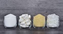 अच्‍छा महसूस करवाती है चीनी, पर बढ़ जाता है जोखिम