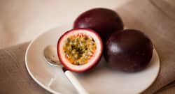 Passion Fruit Health Benefits: कृष्ण फल या पैशन फ्रूट खाने के फायदे ।