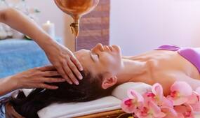 Shirodhara: Complete Ayurvedic detoxification all of us need!