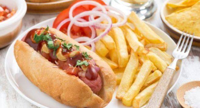 Venkaiah Naidu advised not to eat 'fast food'1