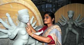 अंतर्राष्‍ट्रीय बालिका दिवस : महिला मूर्तिकारों ने पुरुष प्रधान दुनिया में बनाया अलग मुकाम