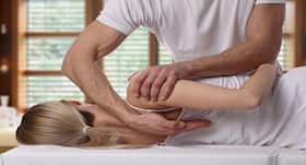 3 reasons why chiropractic treatment is better than an invasive procedure