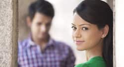 संकेत, जो बताते हैं एक महिला कर रही है आपको चेक-आउट