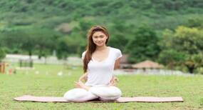 Bound Lotus Pose (Baddha Padmasana): How To Practice, Benefits And Precautions