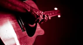 5 reasons why you should date a guitarist