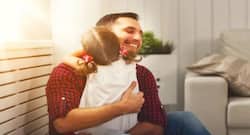 एचआईवी संक्रमित बच्चों से नफरत नहीं, प्यार कीजिए