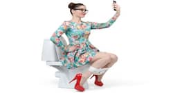 टॉयलेट सीट पर ज्यादा देर तक बैठना पड़ सकता है महंगा, होती हैं ये बीमारियां