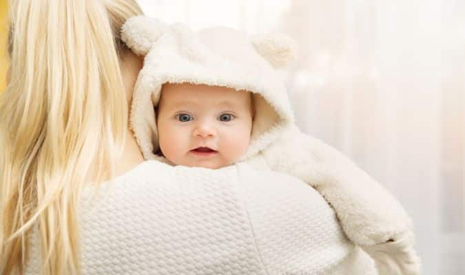 Newborn baby best sale care in winter