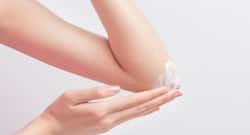 कोहनी रहती है काली, तो अपनाएं ये नुस्‍खे