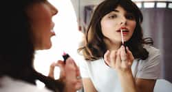 4 simple tips to avoid chapped lips in winter
