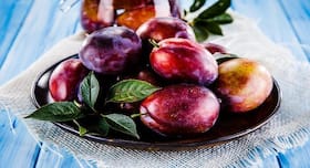 Plums can help tackle obesity+ other health benefits of them