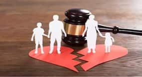 तलाक से डरता हूं : मोहित मलिक ! जानें, तलाक का बच्चों पर होता है क्या असर? तलाक से डरता हूं : मोहित मलिक ! जानें, तलाक का बच्चों पर होता है क्या असर?