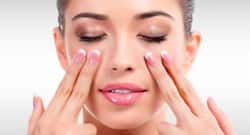 चेहरे पर दिखने लगी है थकान, तो मसाज में शामिल करें ये स्टेप्स