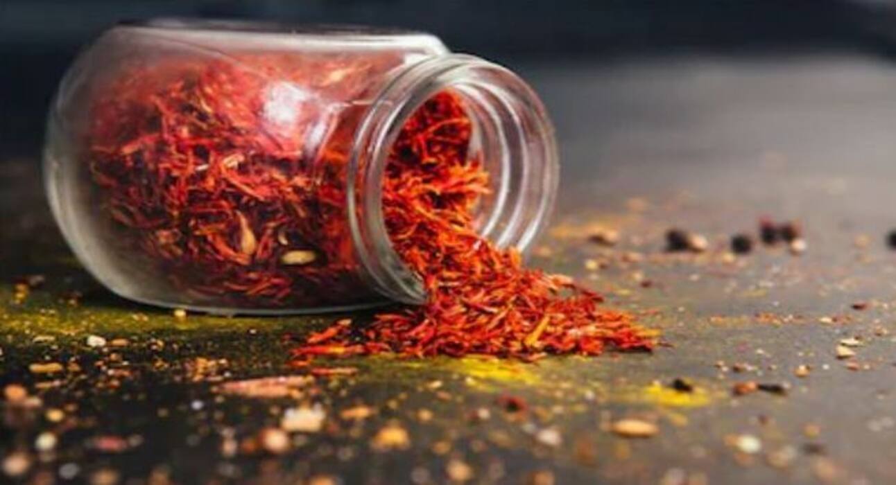 जन्नत का तोहफा है केसर, ऐसे करें असली केसर की पहचान