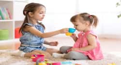 क्या सचमुच चाय पीने से काले हो जाते हैं बच्चेे ?