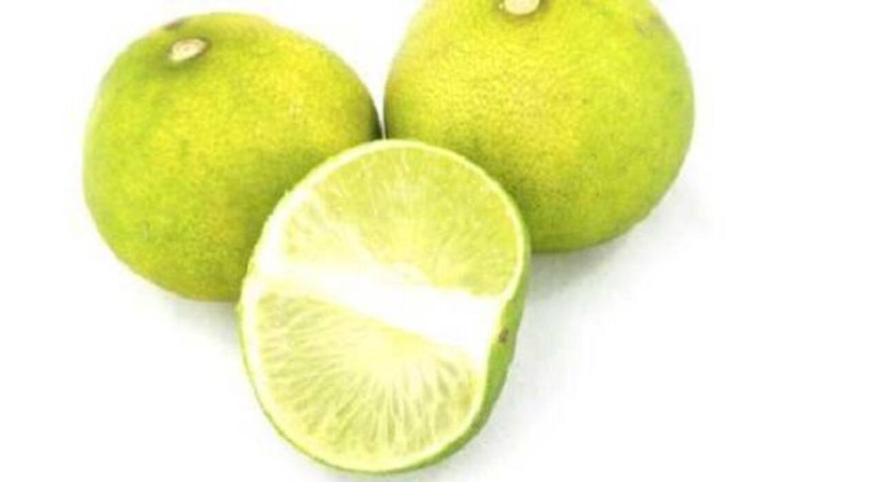 4 citrus fruits that will add glow to your skin