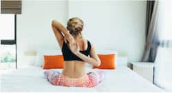 सुबह सोकर उठने के बाद करें ये स्ट्रेचिंग एक्सरसाइज