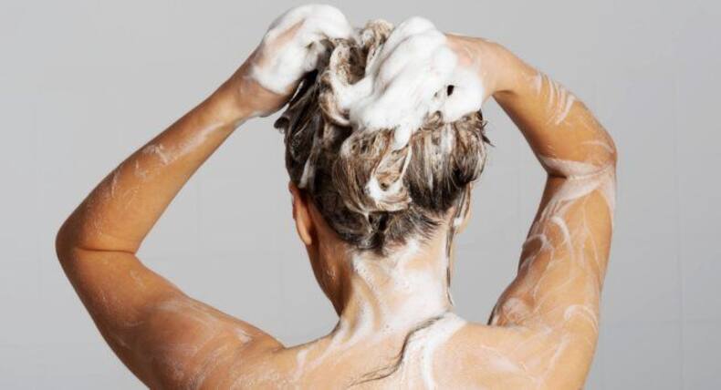 Follow these simple hacks to manage wavy hair