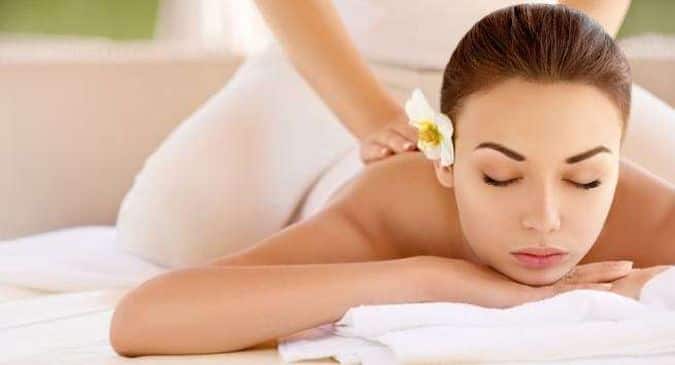 Warm Oil Massages Are Good For Your Immunity Say Experts