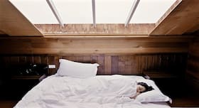 5 bedtime snacks that will help you sleep better