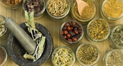 अपच, गैस या कब्ज, जैसी समस्याओं से हैं परेशान? आयुर्वेदिक नुस्खों से करें इनका इलाज