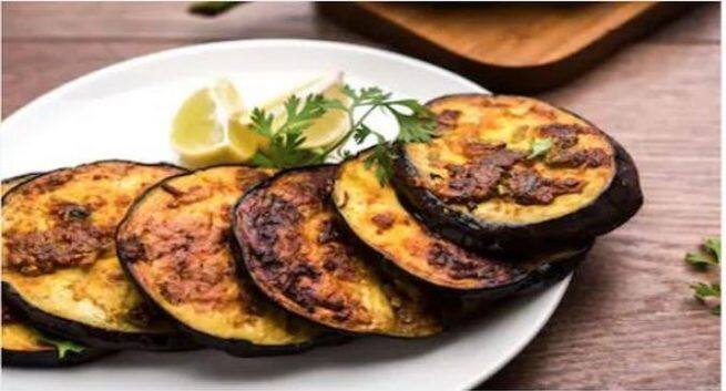 bihar food brinjal bhaja recipe