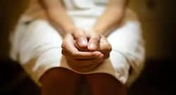 प्रसव के बाद बढ़ सकती है हेमरॉइड्स की समस्‍या, जानें इसके लक्षण और कारण