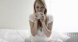4 health hazards of consuming bed tea
