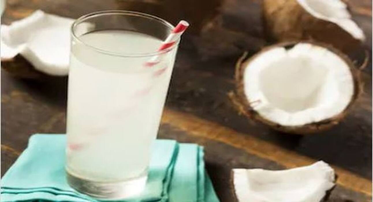 नारियल पानी और नारियल का दूध एक-दूसरे से कैसे है अलग, जानें
