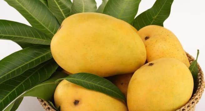 Know about these health benefits of mangoes