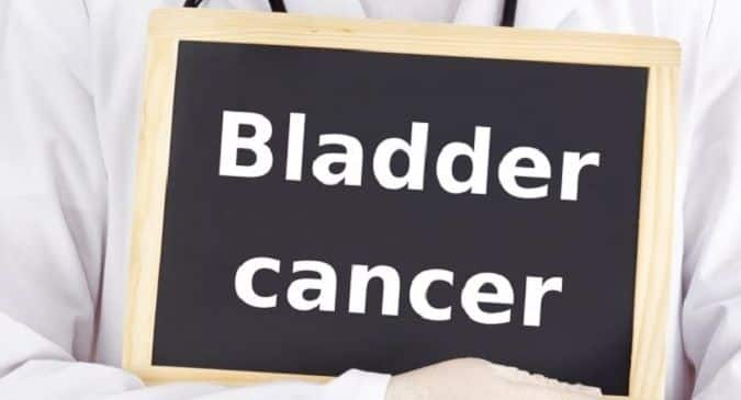 Quitting smoking reduces bladder cancer risk in women