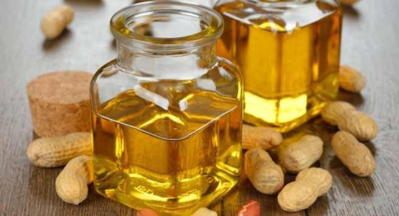 कमर और पीठ दर्द से पाना है छुटकारा तो खाएं ये सुपरफूड्स