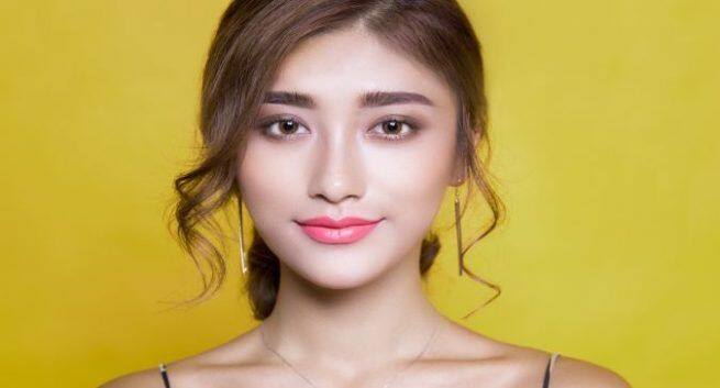 Cosmetic Products for Oily Skin ऑयली स्किन ड्राई स्किन 