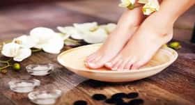 खूबसूरती के साथ सेहत के लिए भी अच्छा है पेडीक्योर, जानें इसके लाभ खूबसूरती के साथ सेहत के लिए भी अच्छा है पेडीक्योर, जानें इसके लाभ