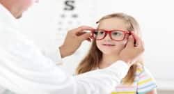 बच्‍चों को दें वे जरूरी विटामिन जिनसे बढ़ती है आंखों की रोशनी