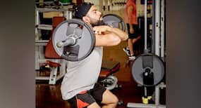 खाने से लेकर एक्सरसाइज तक, ऐसा रूटीन फॉलो करते हैं विराट कोहली खाने से लेकर एक्सरसाइज तक, ऐसा रूटीन फॉलो करते हैं विराट कोहली