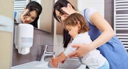 Viral Infection in Kids : अपने बच्चे को वायरल इंफेक्शंस से बचाने के लिए अपनाएं ये टिप्स