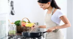 Healthy Foods for Monsoon : इम्यूनिटी बूस्ट करने के लिए बरसात के मौसम में जरूर खाएं ये 6 हेल्दी फूड्स