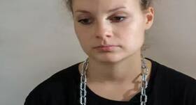 Thyroid Symptom : इन संकेतों से समझिए कहीं आपको थाइराइड तो नहीं Thyroid Symptom : इन संकेतों से समझिए कहीं आपको थाइराइड तो नहीं