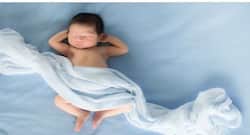 Baby Sleep : बेबी को सुलाना है जल्दी, तो अपनाएं ये टिप्स