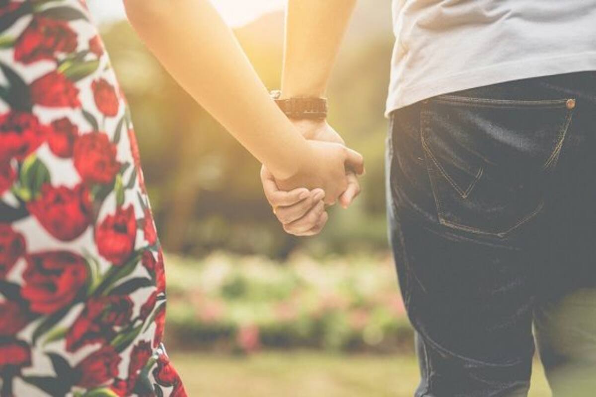 Health Benefits Of Holding Hands How Holding Hands Boosts Health