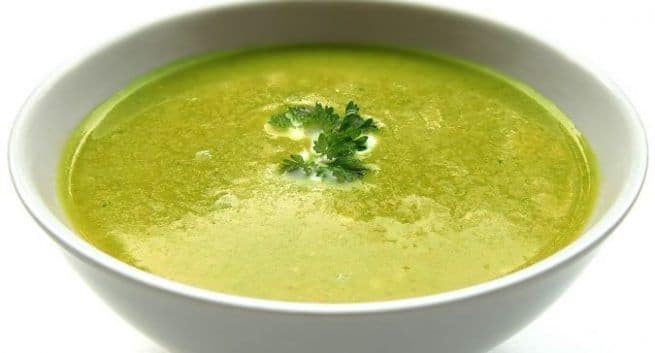 Moong-spinach soup Diet for weight loss and relieving constipation in Hindi
