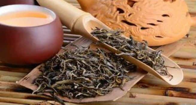 Oolong tea benefits, Oolong tea benefits health benefits, anti cancer tea, breast cancer cure diet, Oolong tea for beauty. bone health.