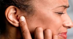 Travelling by air with your child? 5 tips to ease ear pain